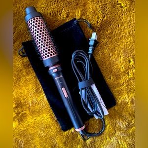 NEW - Wavytalk Thermal Brush, Heated Round Brush